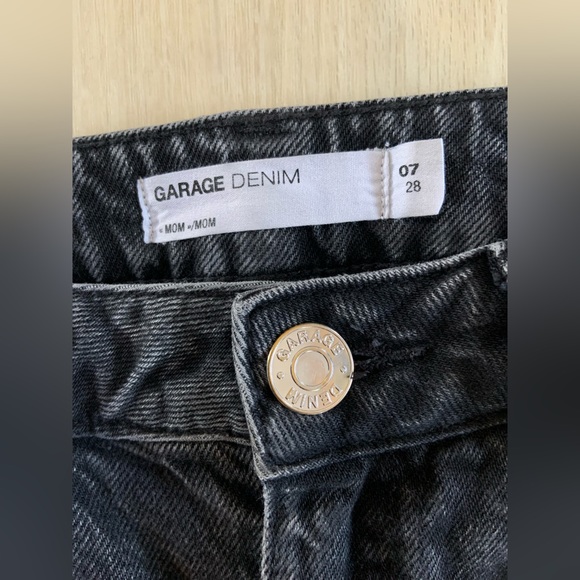 Fave Mom Jeans ** can’t get anymore - Picture 4 of 5